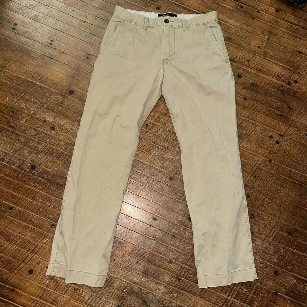 American Eagle business casual tan normcore 32x32 slacks